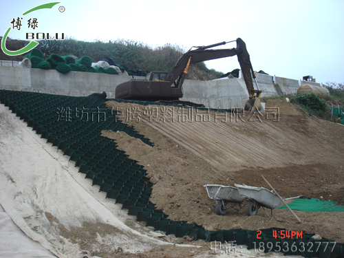 土工格室在路網(wǎng)建設中的應用